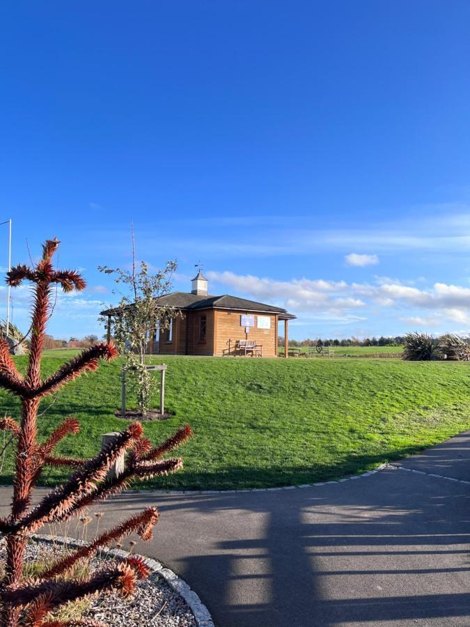 Camping Lovely 3 Bedroom In Seton Wi-fi Xbox EDI